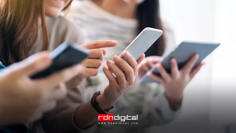 enfermedades por abuso del celular y el internet