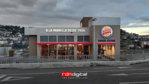 baña en tanque de agua de Burger King