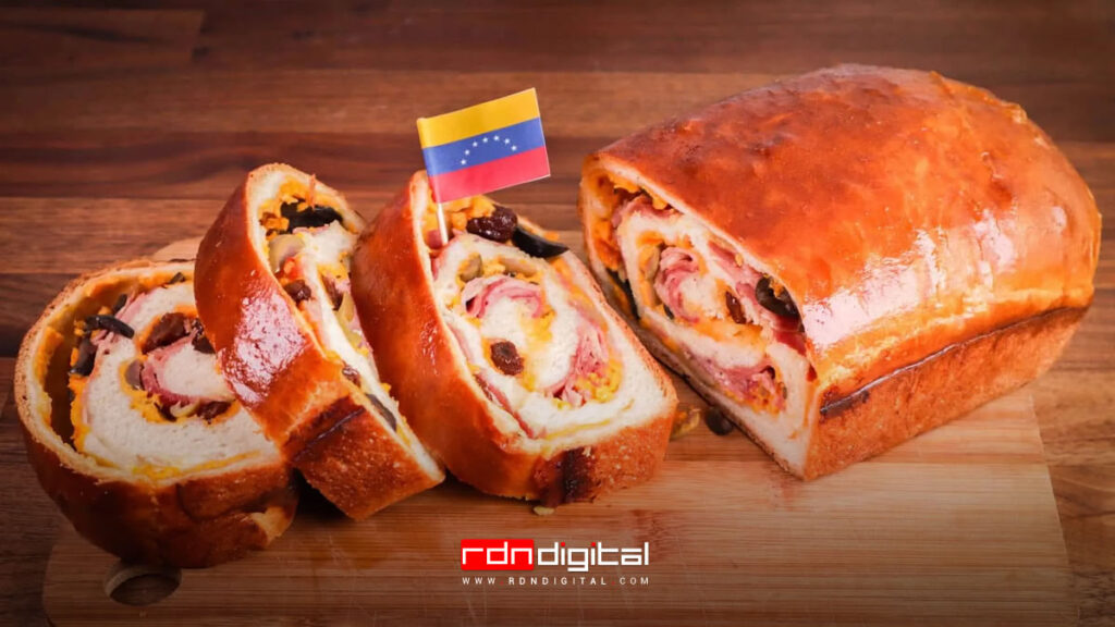 Pan de jamón venezolano